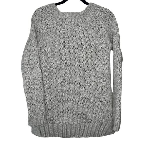 Banana Republic women's gray fuzzy knit wool alpaca blend sweater Size M - Picture 2 of 6